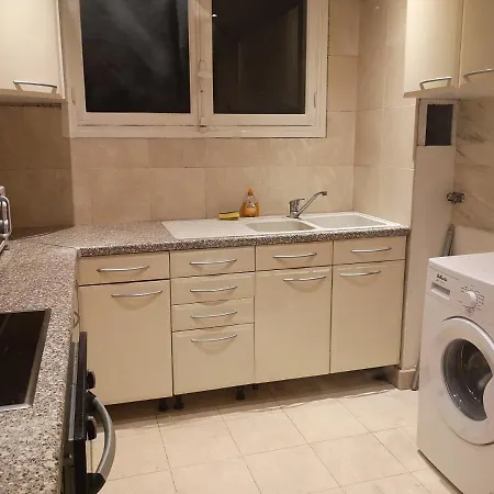 Lägenhet Le Petit Nid Perche La Courneuve